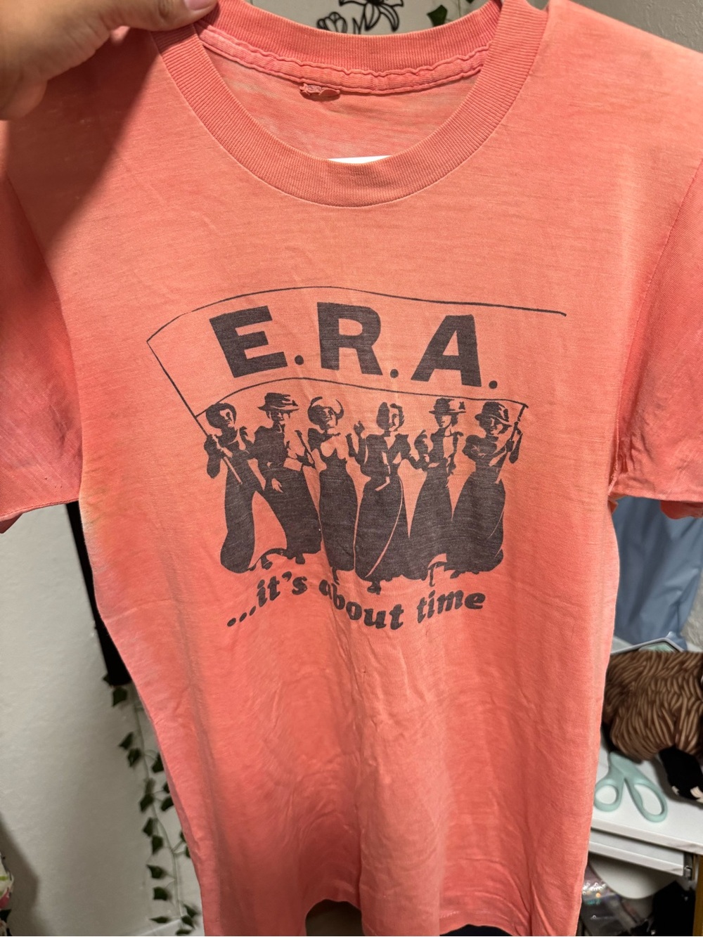 1970’s Women’s Equal Right Movement Era Tee Shirt M
